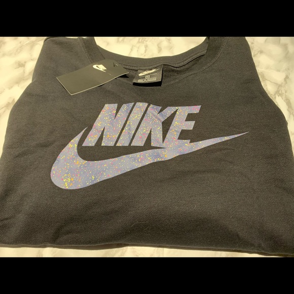 Black Nike Crop Sweatshirt - NWT - Picture 3 of 6